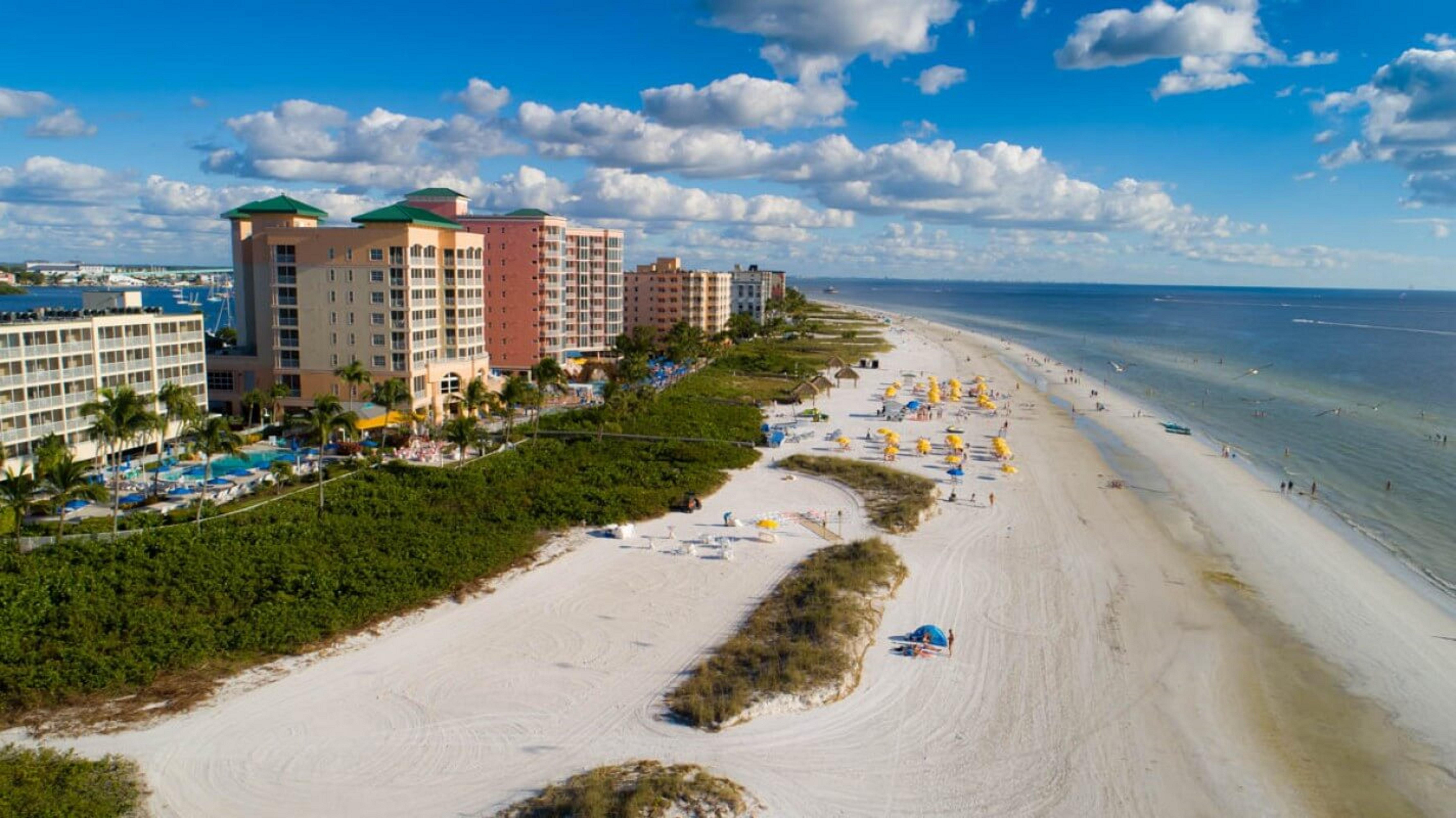 Pink Shell Beach Resort & Marina Fort Myers Beach Exterior photo