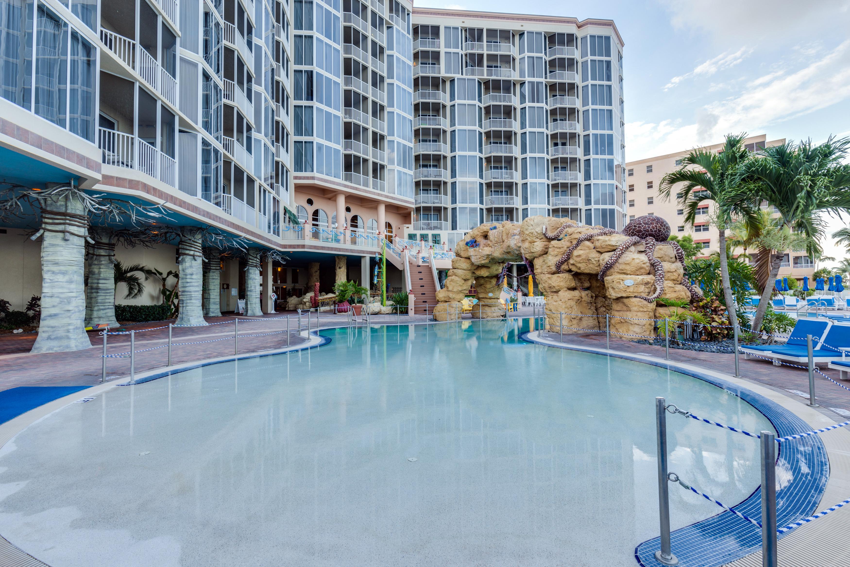 Pink Shell Beach Resort & Marina Fort Myers Beach Exterior photo