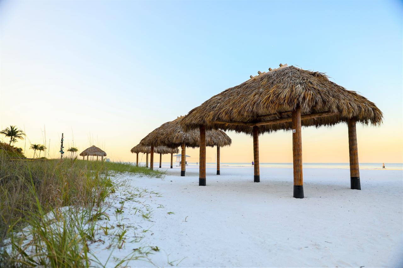 Pink Shell Beach Resort & Marina Fort Myers Beach Exterior photo